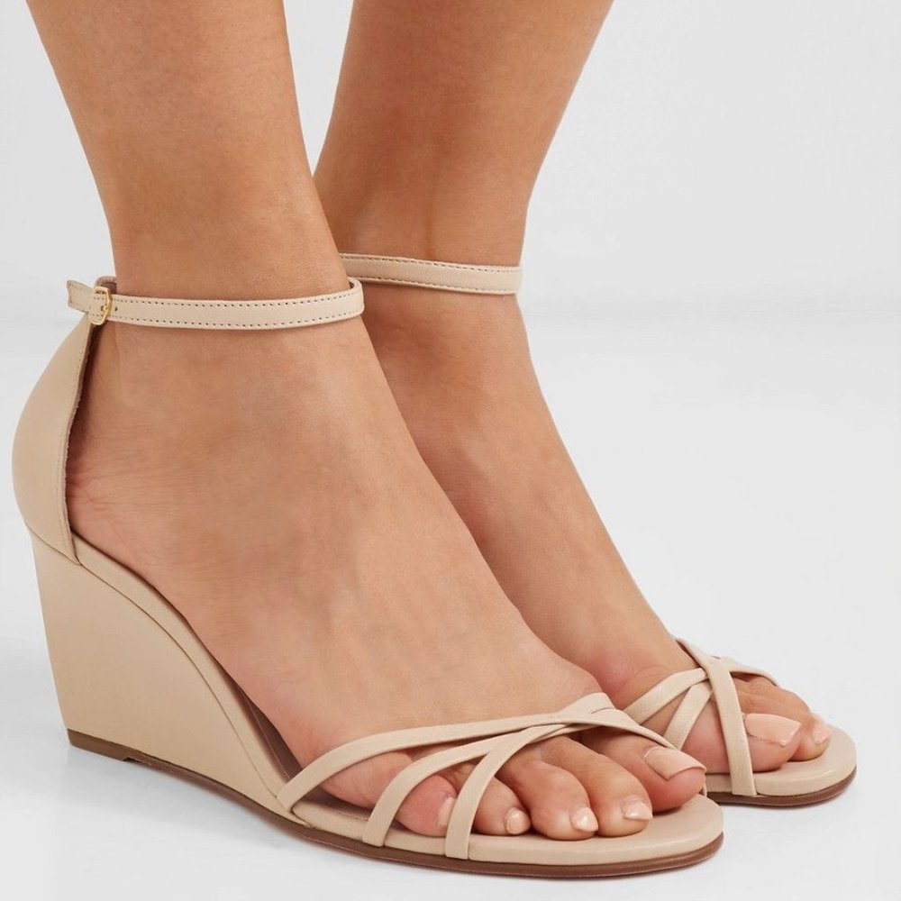 Size 8.5 Stuart Weitzman Estarla Nude Patent Wedge